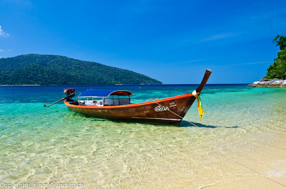 INSELN UND TEMPEL IN THAILAND